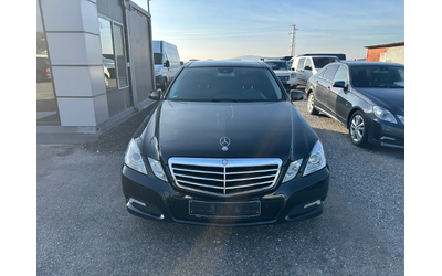 mercedes-benz-e-200 - 1