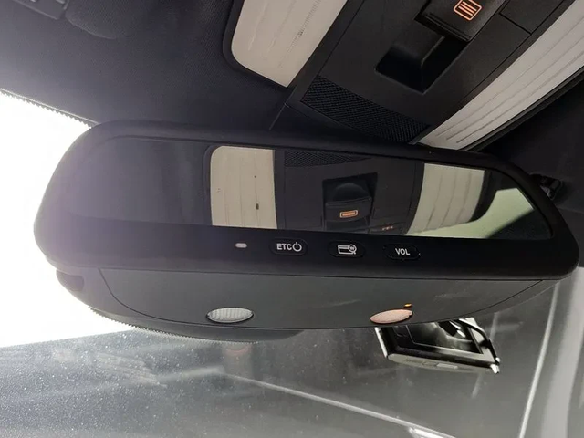 Mercedes-Benz E 200 Bluetech Avantgarde Sport - автомобили, коли, обяви за нови и употребявани 15