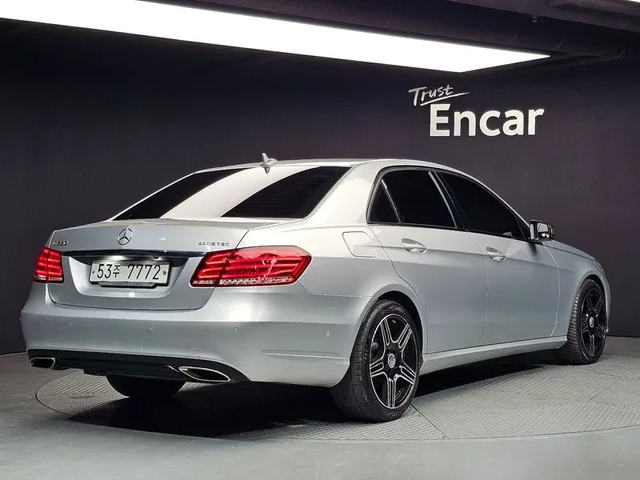 Mercedes-Benz E 200 Bluetech Avantgarde Sport - автомобили, коли, обяви за нови и употребявани 1