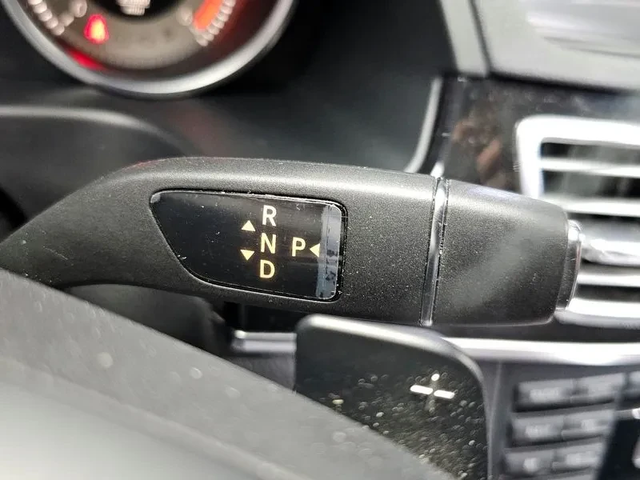 Mercedes-Benz E 200 Bluetech Avantgarde Sport - автомобили, коли, обяви за нови и употребявани 8