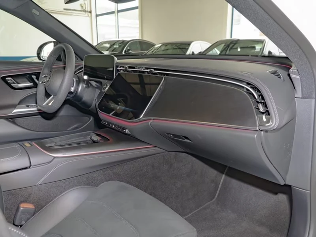 Mercedes-Benz E 200 AMG Night - автомобили, коли, обяви за нови и употребявани 4