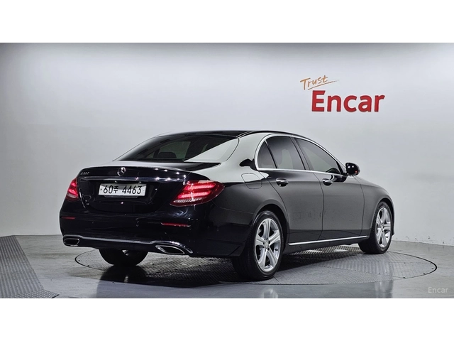 Mercedes-Benz E 200 Avangarde* КОЖА* НАВИ* ПАНО - автомобили, коли, обяви за нови и употребявани 1