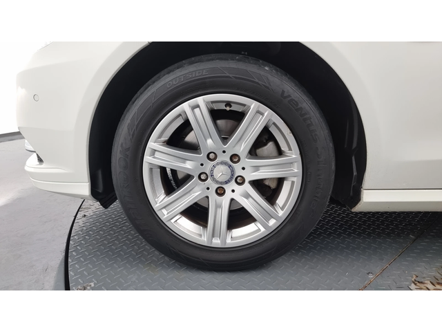 Mercedes-Benz E 220 E-Class W212 E200 CGI - автомобили, коли, обяви за нови и употребявани 4