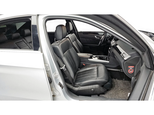 Mercedes-Benz E 220 E-Class W212 E220 CDI Avantgarde - автомобили, коли, обяви за нови и употребявани 9