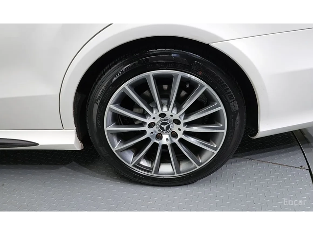 Mercedes-Benz E 220 E-Class W212 E220 CDI Avantgarde - автомобили, коли, обяви за нови и употребявани 4