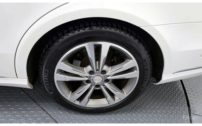 mercedes-benz-e-220 - 4