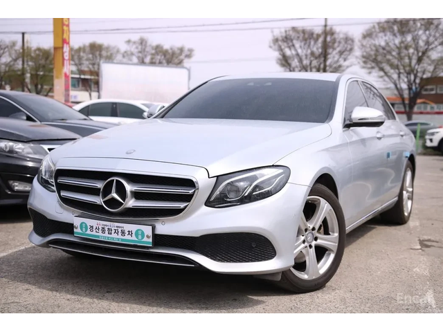 Mercedes-Benz E 220 E Class W213 E220D Avantgarde - автомобили, коли, обяви за нови и употребявани 0