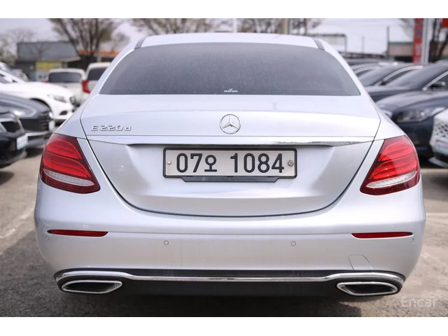 Mercedes-Benz E 220 E Class W213 E220D Avantgarde - автомобили, коли, обяви за нови и употребявани 3