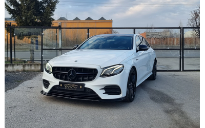 mercedes-benz-e-220 - 0