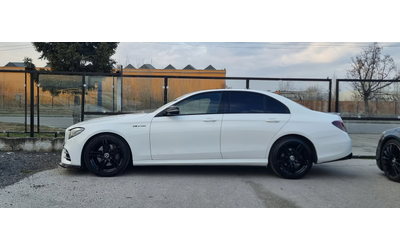 mercedes-benz-e-220 - 4