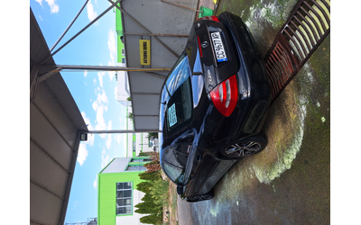 mercedes-benz-e-220 - 4