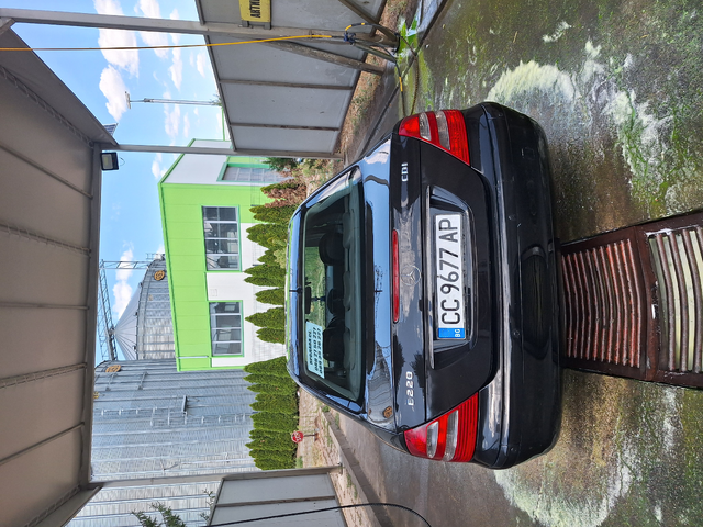 Mercedes-Benz E 220, 2003 г., 223 км, 150 к.с. - автомобили, коли, обяви за нови и употребявани 5