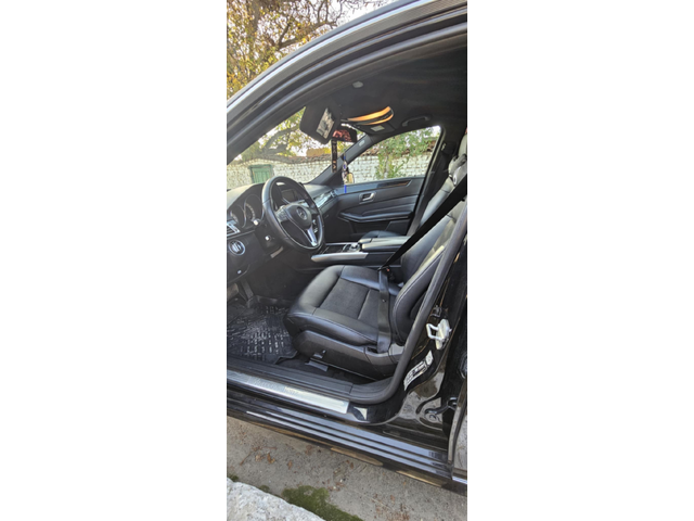 Mercedes-Benz E 220, 2015 г., 22000 км, 2 к.с. - автомобили, коли, обяви за нови и употребявани 4