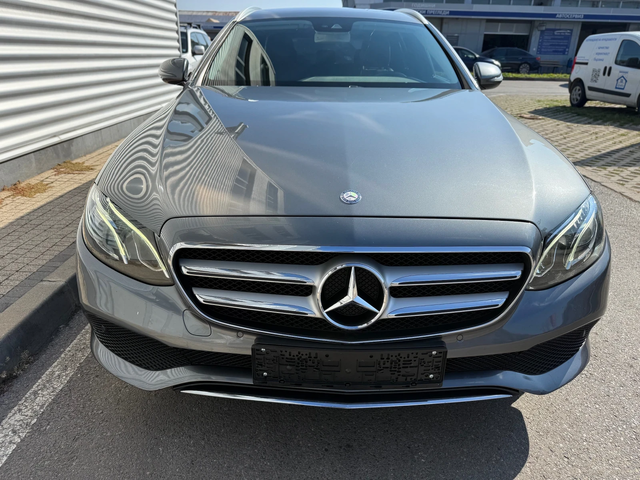Mercedes-Benz E 220 AMG Optic+ 9Gtronic+ BlueTec+ Full Led+ Navi+ Подг - автомобили, коли, обяви за нови и употребявани 6
