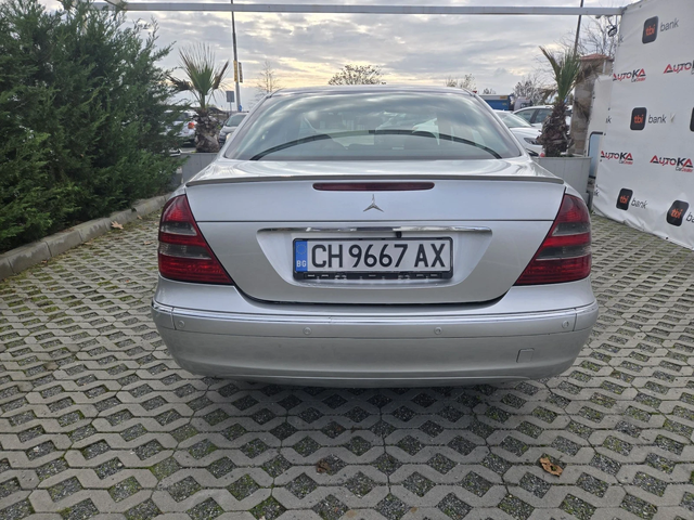 Mercedes-Benz E 220 2.2CDI-150кс= АВТОМАТ= НАВИ= КАМЕРА= ШИБЕДАХ - автомобили, коли, обяви за нови и употребявани 3