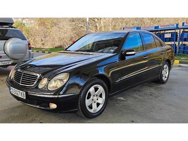 Mercedes-Benz E 220 2.2 Cdi Avtomat/Navigacia/Top sustoqnie - автомобили, коли, обяви за нови и употребявани 1
