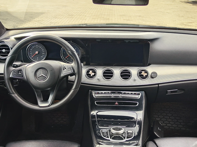 Mercedes-Benz E 220 AMG* PODGREV* ALCANTAR* DISTR* LIZING - автомобили, коли, обяви за нови и употребявани 10