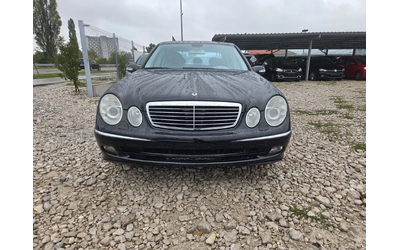 mercedes-benz-e-220 - 1