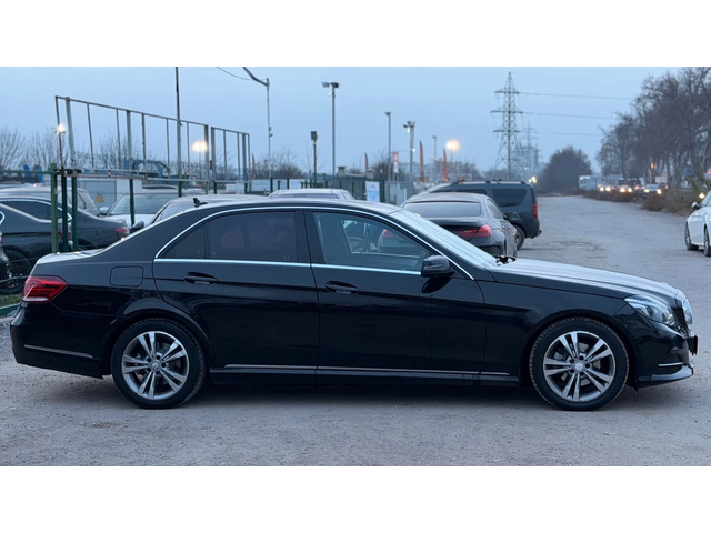 Mercedes-Benz E 220 CDI= AVANTGARDE= LED= - автомобили, коли, обяви за нови и употребявани 3
