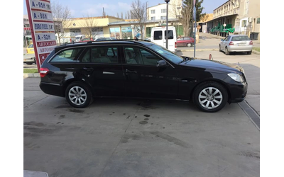 mercedes-benz-e-220 - 3