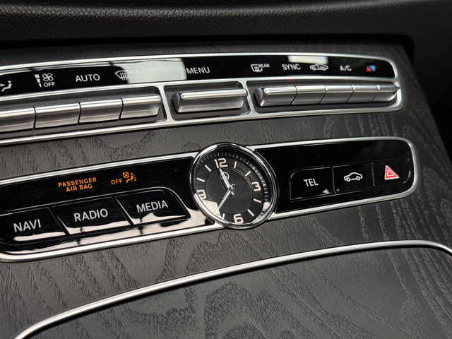 Mercedes-Benz E 220 d AMG-Line Cabrio* Burmester* Обдухване* Camera - автомобили, коли, обяви за нови и употребявани 11