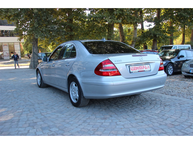Mercedes-Benz E 220 CDI  С РЕГИСТРАЦИЯ - автомобили, коли, обяви за нови и употребявани 6