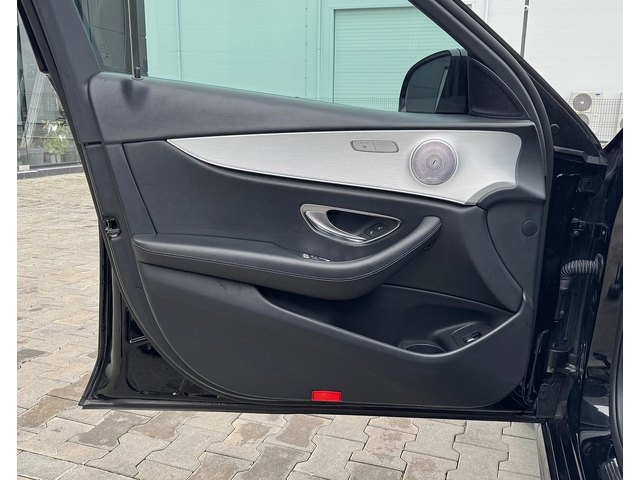 Mercedes-Benz E 220 d AMG Pack * Virtual* Подгрев/Burmester/Камера - автомобили, коли, обяви за нови и употребявани 11