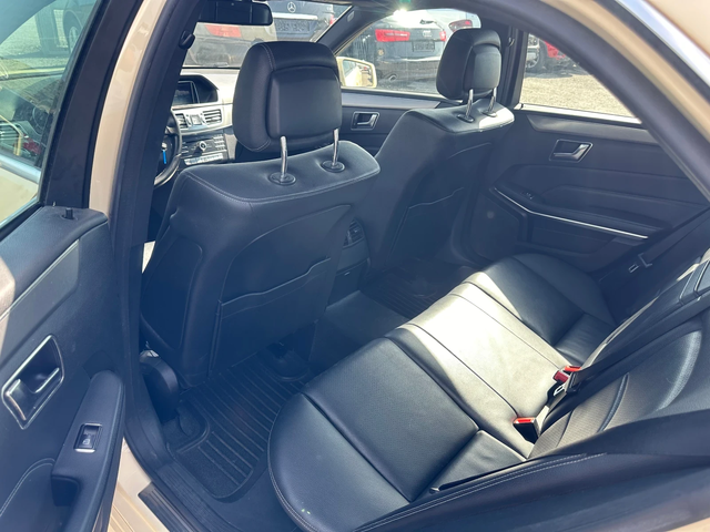 Mercedes-Benz E 220 FACELIFT* НАВИГАЦИЯ* КОЖА* ТОП СЪСТОЯНИЕ - автомобили, коли, обяви за нови и употребявани 11