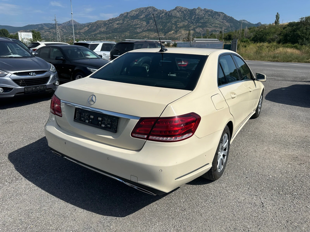 Mercedes-Benz E 220 FACELIFT* НАВИГАЦИЯ* КОЖА* ТОП СЪСТОЯНИЕ - автомобили, коли, обяви за нови и употребявани 3