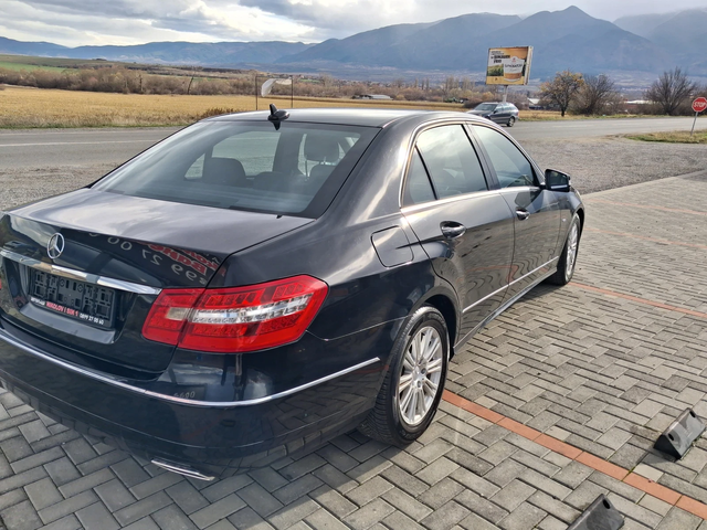 Mercedes-Benz E 220 2.2CDI-AVANGARDE- - автомобили, коли, обяви за нови и употребявани 3