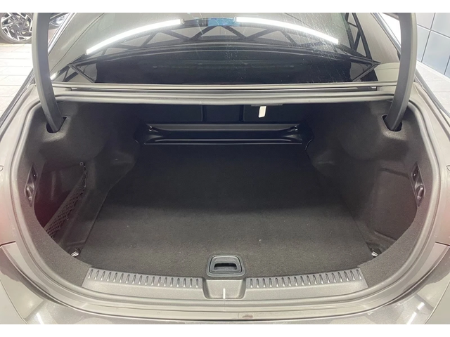 Mercedes-Benz E 220 d AMG Line - автомобили, коли, обяви за нови и употребявани 11