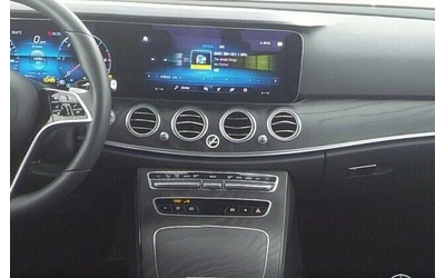 mercedes-benz-e-220 - 4