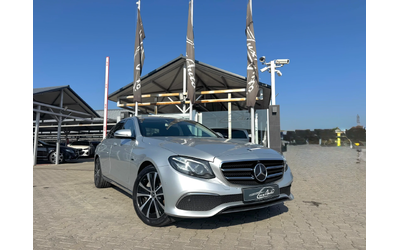 mercedes-benz-e-220 - 1