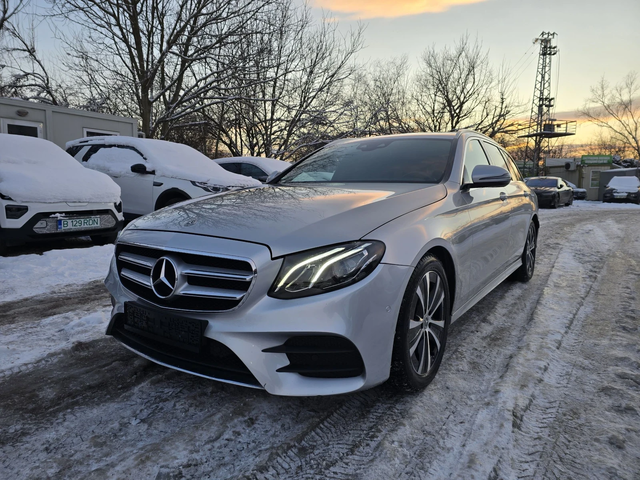 Mercedes-Benz E 220 2.2CDI 194к.с Head-up 4MATIC AMG - автомобили, коли, обяви за нови и употребявани 0