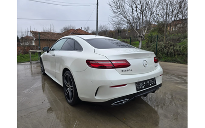 mercedes-benz-e-220 - 4