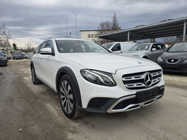 Mercedes-Benz E 220 194к.с 4MATIC ALLTERRAIN - автомобили, коли, обяви за нови и употребявани 1