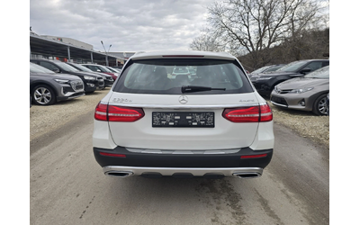 mercedes-benz-e-220 - 5