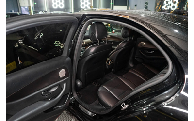 Mercedes-Benz E 220 D FULL AMG BLACK LINE BURMEISTER NAVI ЛИЗИНГ 100% - автомобили, коли, обяви за нови и употребявани 14