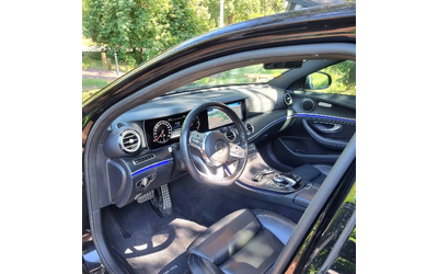 Mercedes-Benz E 220 D ОЧАКВАН ВНОС FULL AMG LINE ПАНОРАМА ЛИЗИНГ 100% - автомобили, коли, обяви за нови и употребявани 9