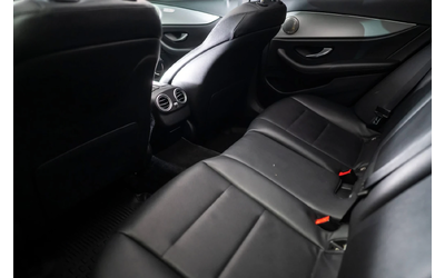 Mercedes-Benz E 220 D FULL AMG LINE FACELIFT BURMEISTER ЛИЗИНГ 100% - автомобили, коли, обяви за нови и употребявани 14