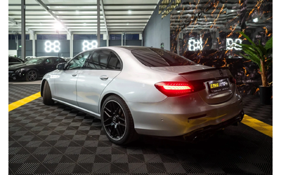 mercedes-benz-e-220 - 5