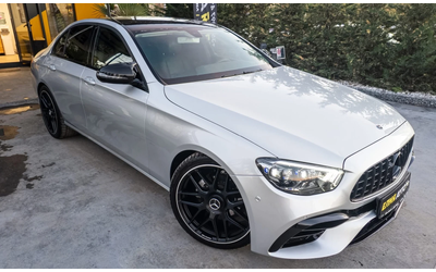 mercedes-benz-e-220 - 1