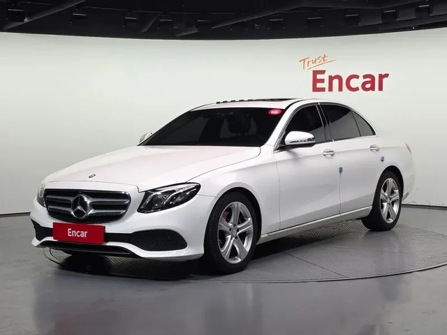 Mercedes-Benz E 220 Avantgarde - автомобили, коли, обяви за нови и употребявани 0