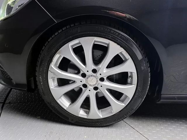 Mercedes-Benz E 220 Avantgarde - автомобили, коли, обяви за нови и употребявани 4