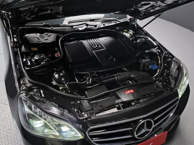 Mercedes-Benz E 220 Avantgarde - автомобили, коли, обяви за нови и употребявани 5