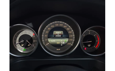 Mercedes-Benz E 220 Bluetech Avant Garde Sports - автомобили, коли, обяви за нови и употребявани 7