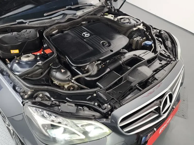 Mercedes-Benz E 220 Bluetech Avant Garde Sport - автомобили, коли, обяви за нови и употребявани 5