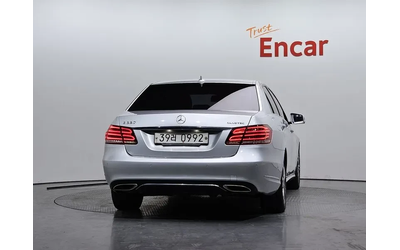 mercedes-benz-e-220 - 3