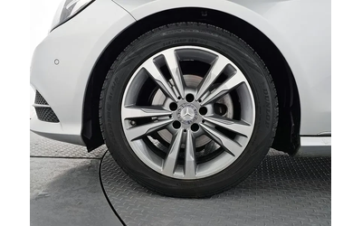 mercedes-benz-e-220 - 4