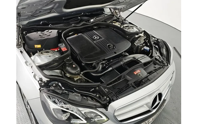 mercedes-benz-e-220 - 5